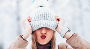 5+1 trucchi per evitare che cappelli e sciarpe diventino pieni di pelucchi: noterai subito la differenza